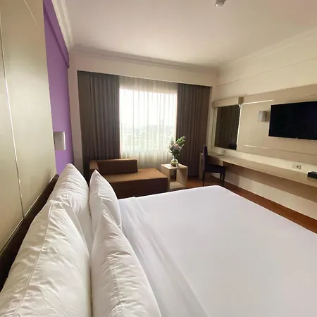 Grand Inna Tunjungan Surabaya Exterior photo