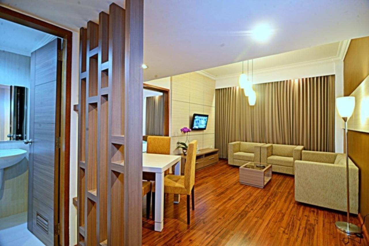 Grand Inna Tunjungan Hotel 4*
