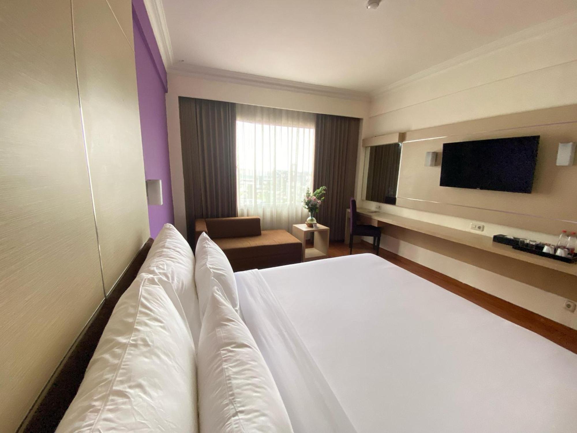 Grand Inna Tunjungan Hotel 4*