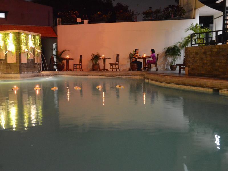 Hotel Grand Inna Tunjungan 4*
