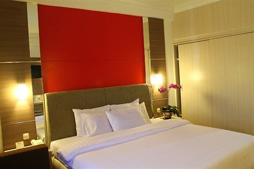 Hotel Grand Inna Tunjungan 4*